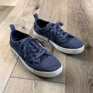 Koolaburra By Ugg Kellen Low Lace Sneaker Blue